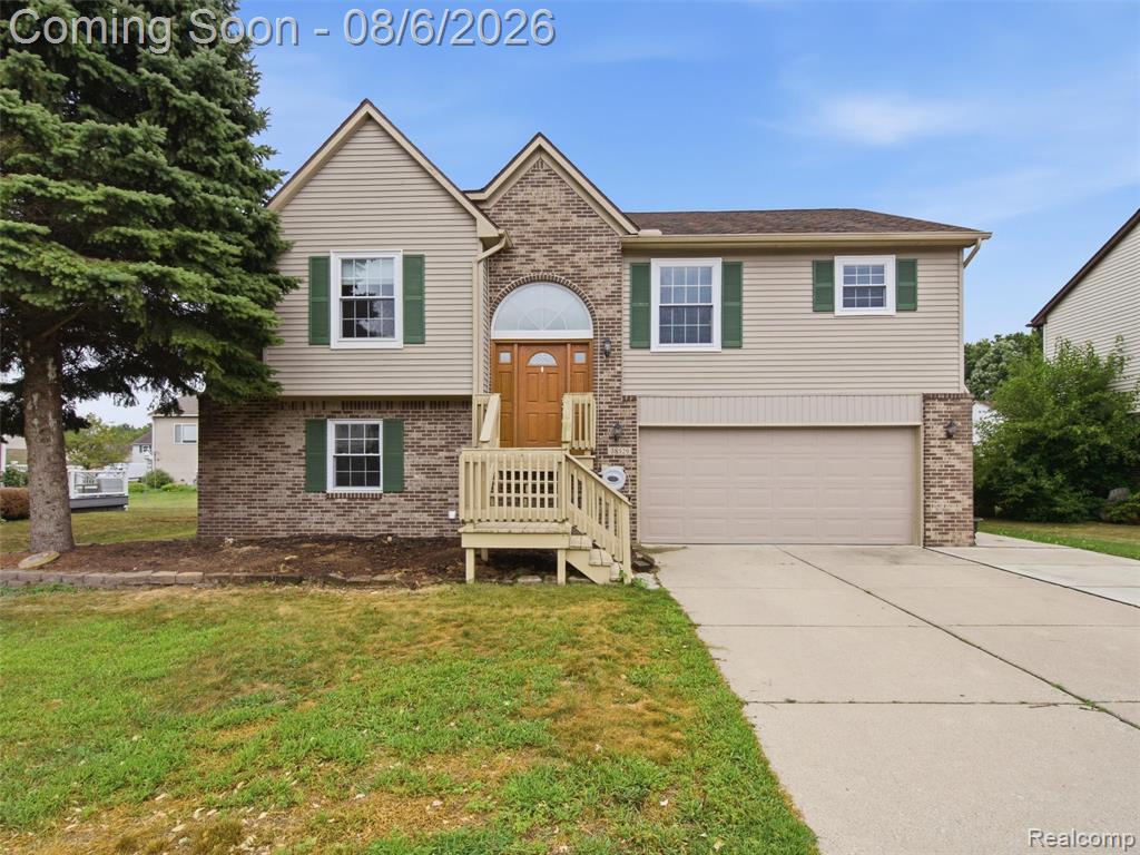 38529 Terry Lane Property Photo 1