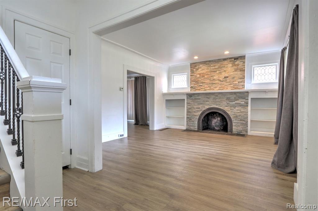7455 Churchill Street Property Photo 7