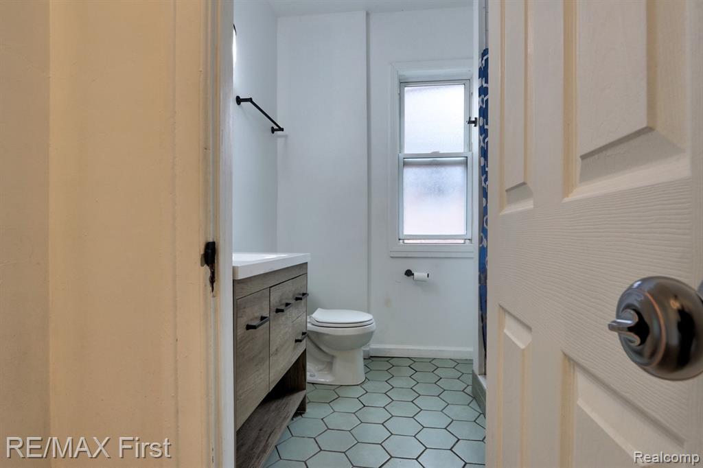 7455 Churchill Street Property Photo 19