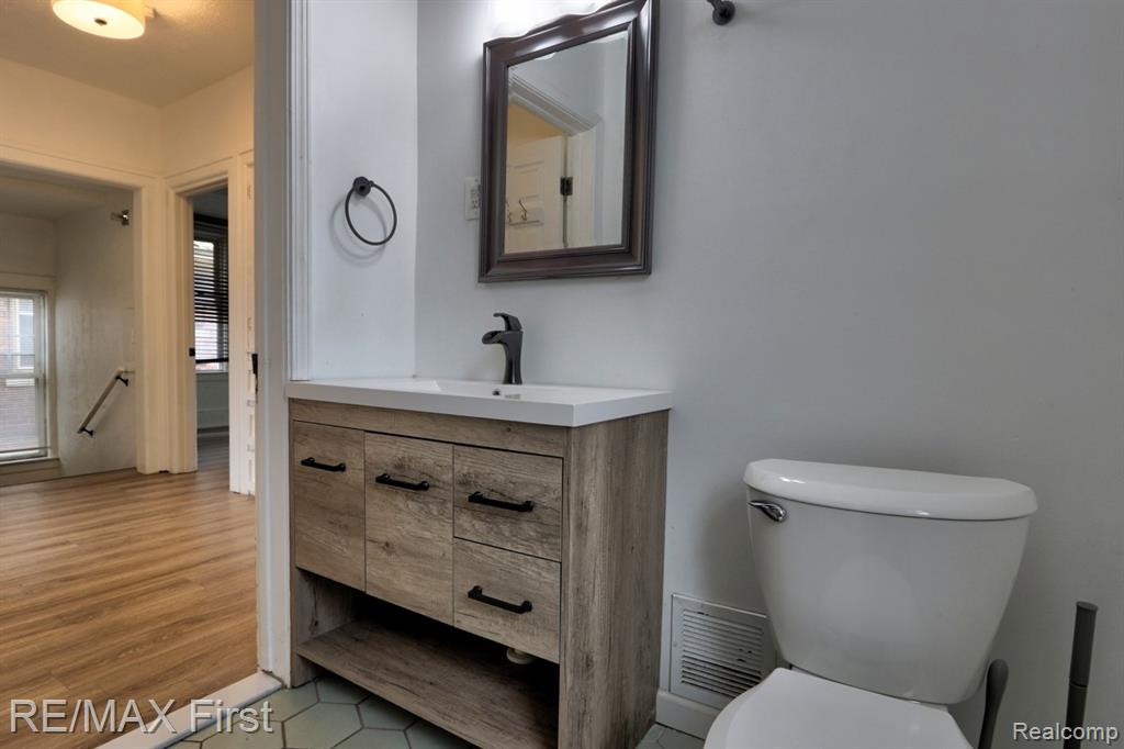 7455 Churchill Street Property Photo 21