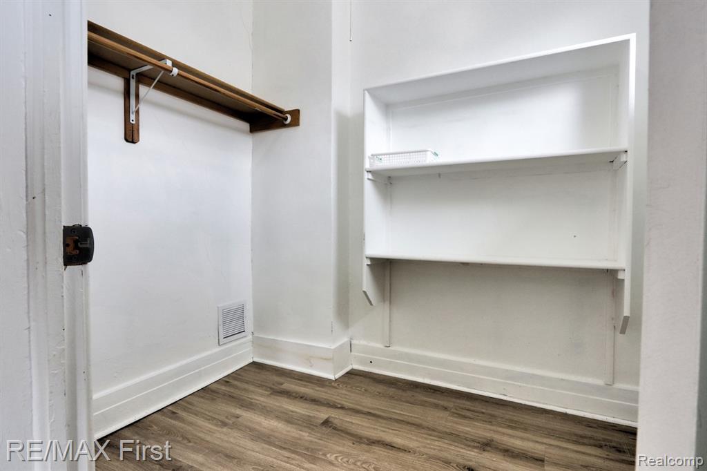 7455 Churchill Street Property Photo 23