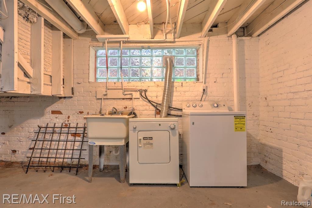 7455 Churchill Street Property Photo 25