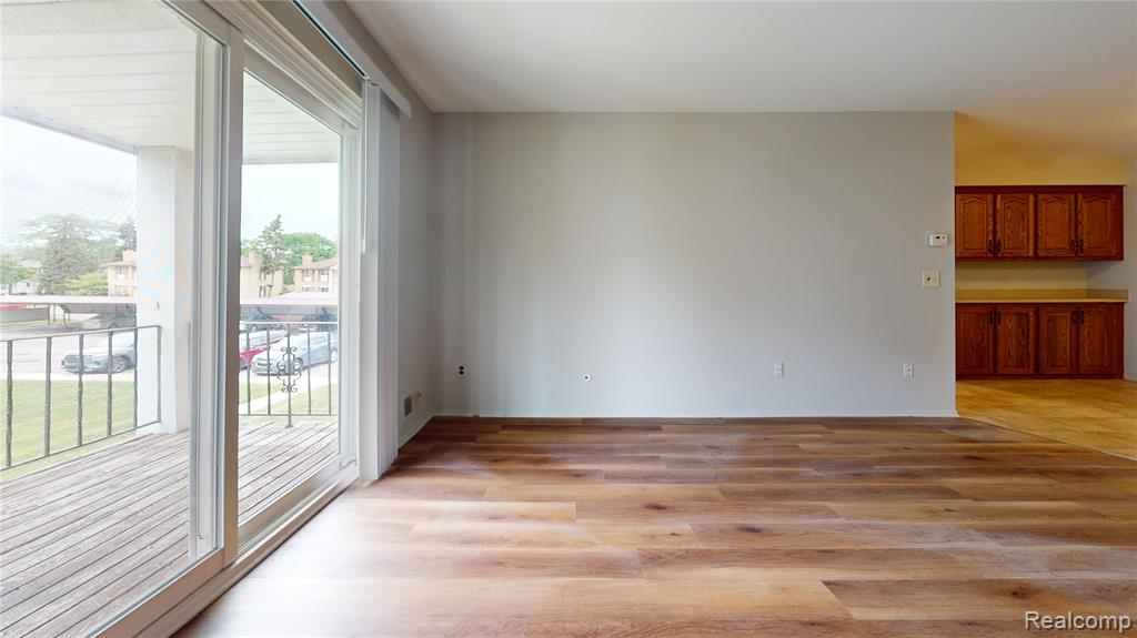29125 Hayes Road Property Photo 6