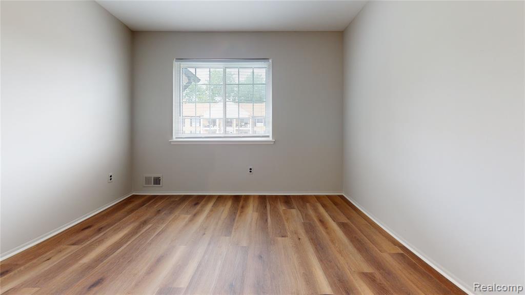 29125 Hayes Road Property Photo 11