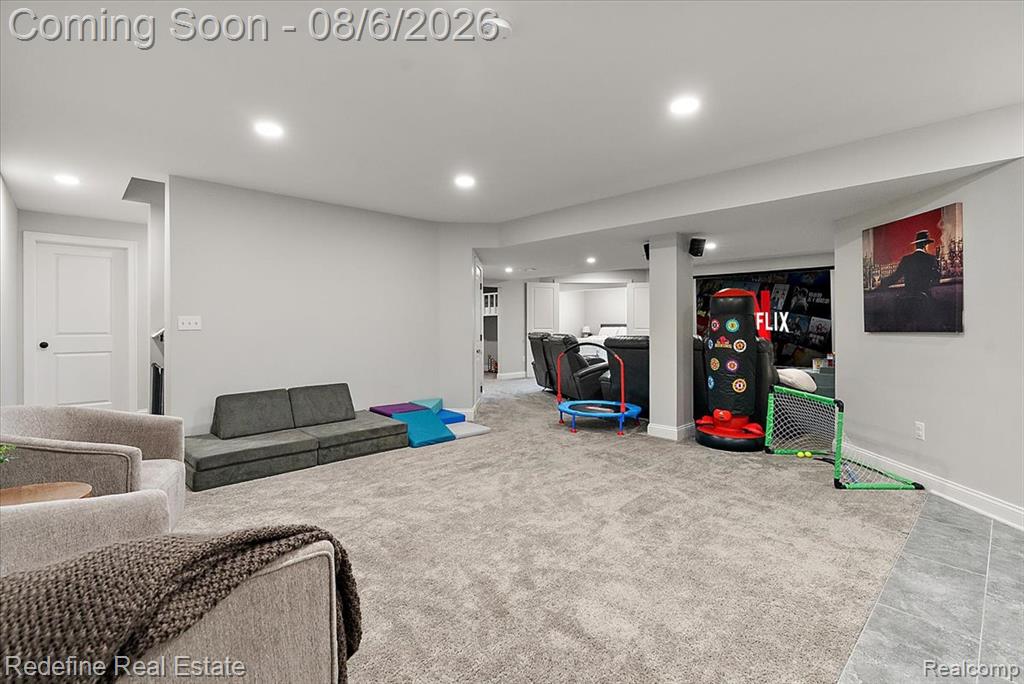 8848 Fielding Drive Property Photo 31