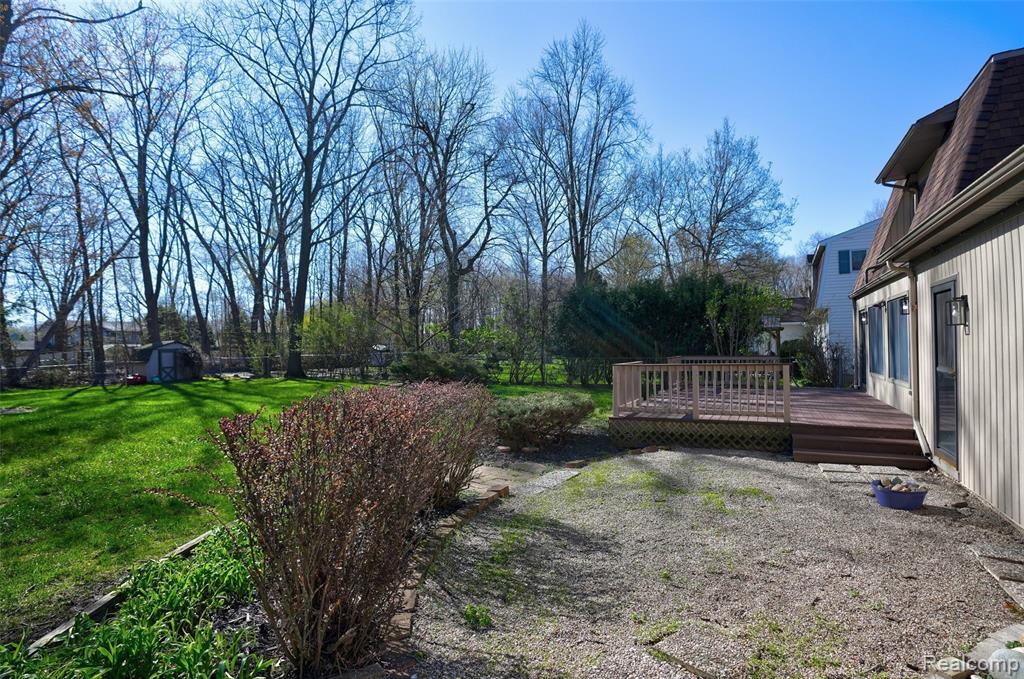 6273 Cold Spring Trail Property Photo 7