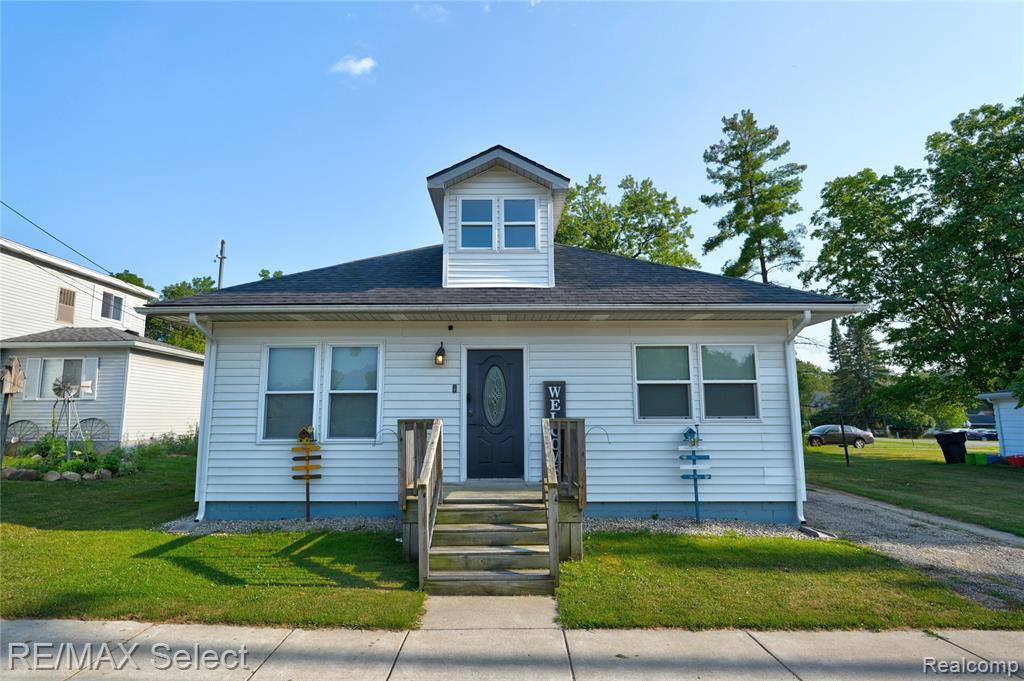 131 Beecher Street Property Photo 1