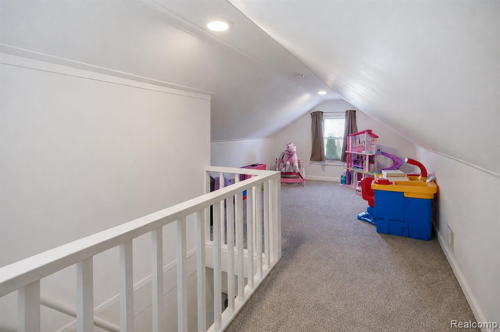 27135 Sibley Road Property Photo 14