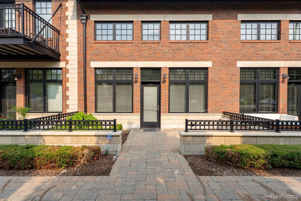 441 S Eton Property Photo 12