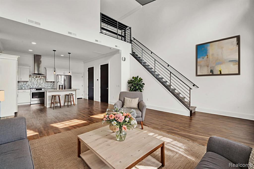 441 S Eton Property Photo 14
