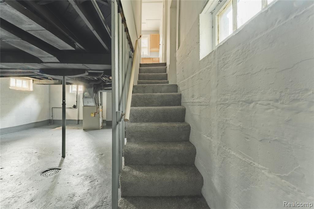 207 Oliver Street Property Photo 14