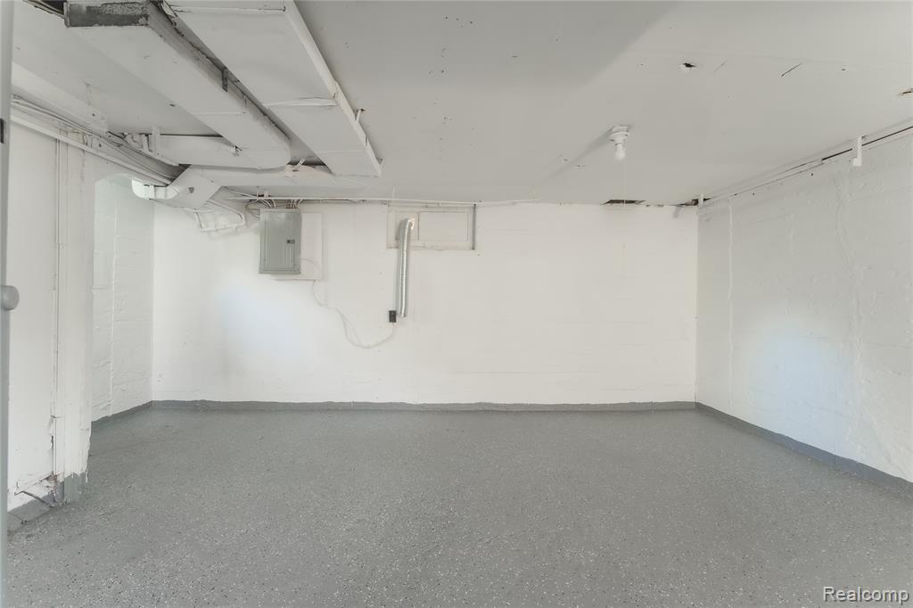 207 Oliver Street Property Photo 18
