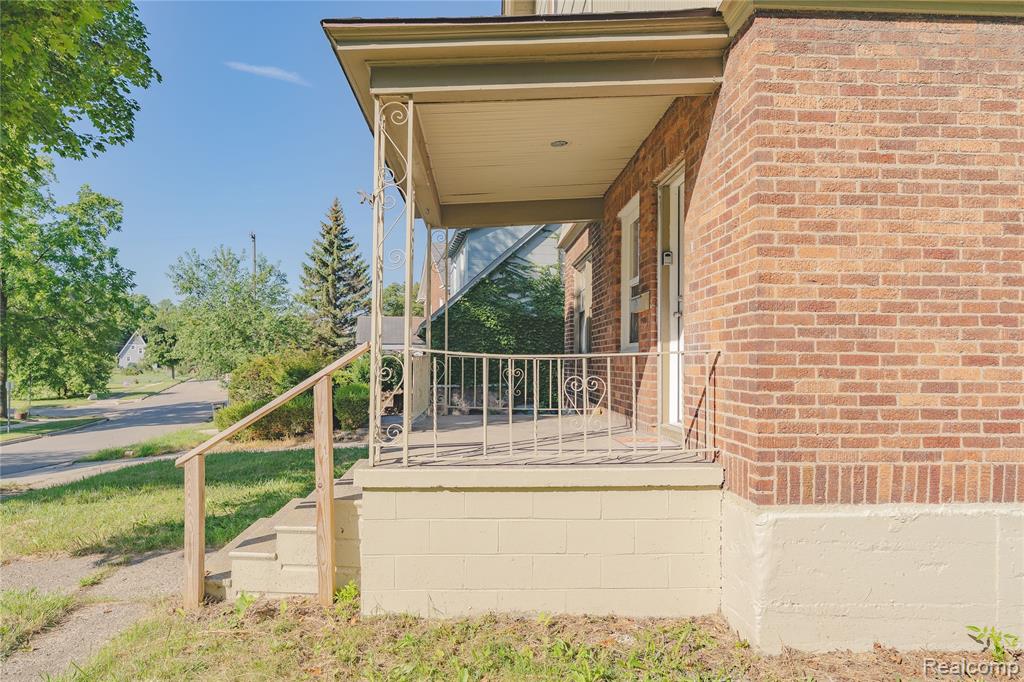 207 Oliver Street Property Photo 22