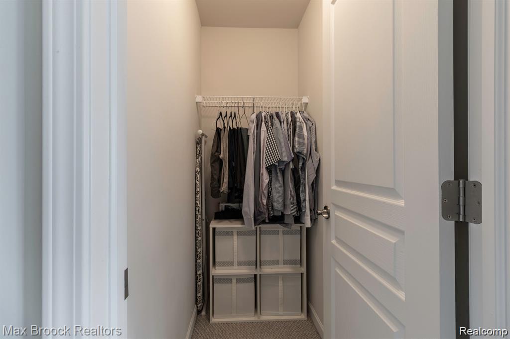 333 Glenhurst Boulevard Property Photo 20