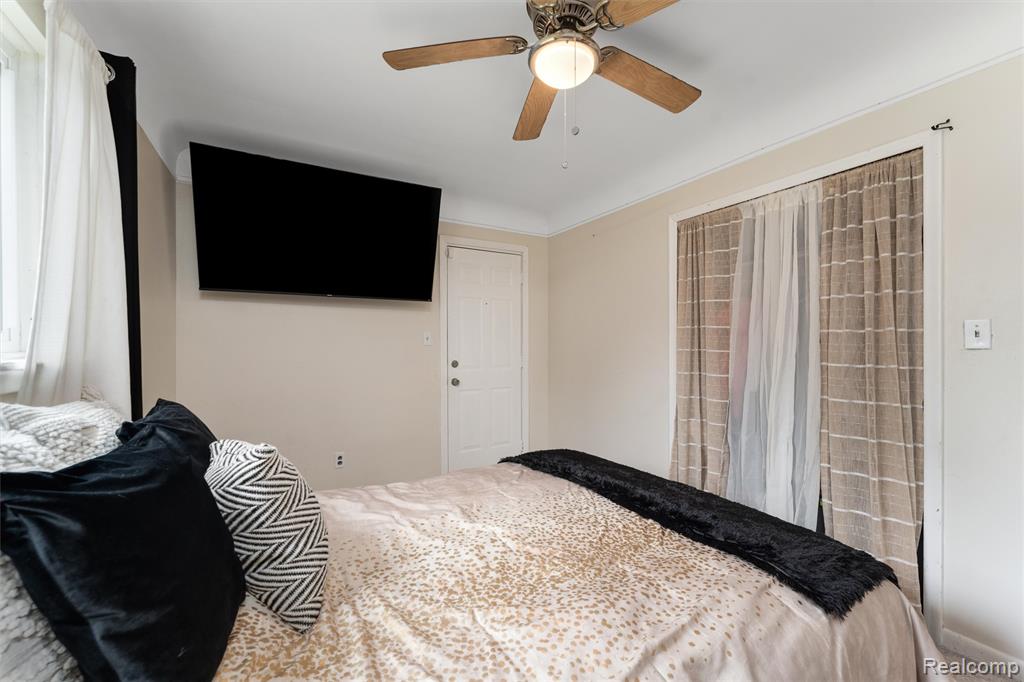 12051 Bramell Property Photo 16