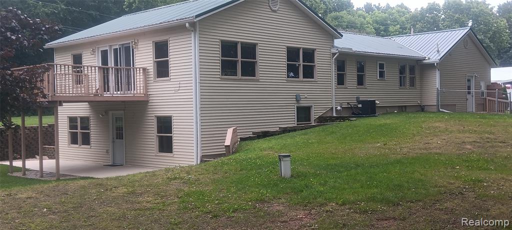 58670 River Heights Drive Property Photo 5