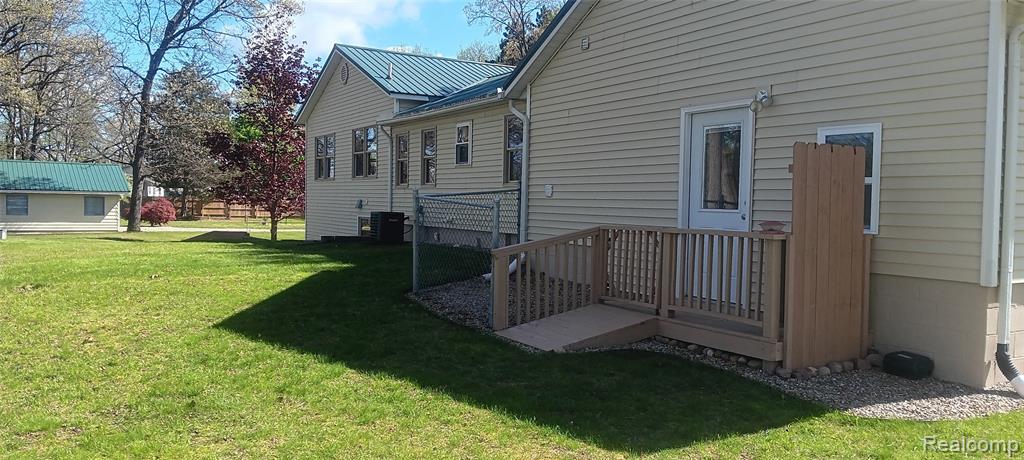 58670 River Heights Drive Property Photo 6