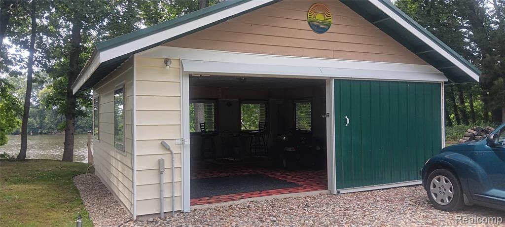 58670 River Heights Drive Property Photo 8