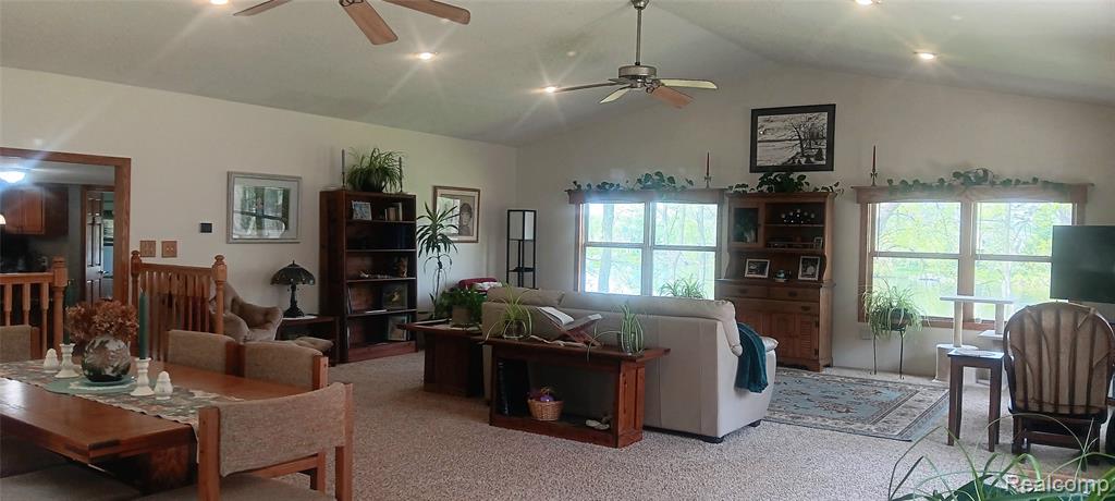 58670 River Heights Drive Property Photo 19