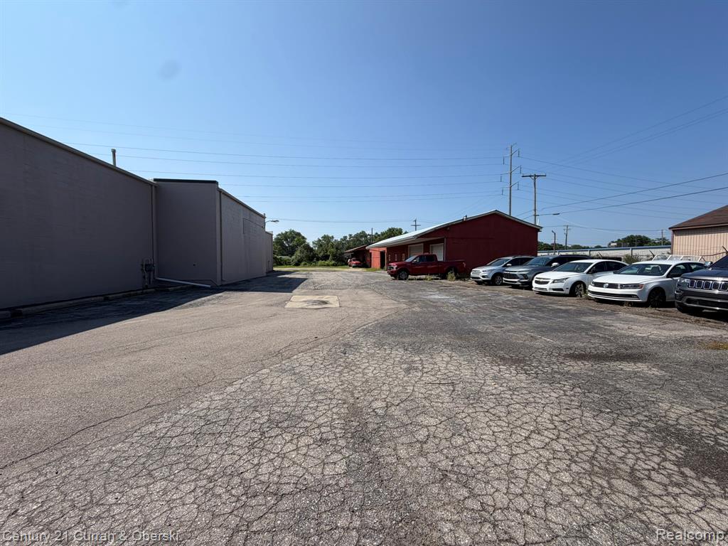 34131 Michigan Avenue Property Photo 6