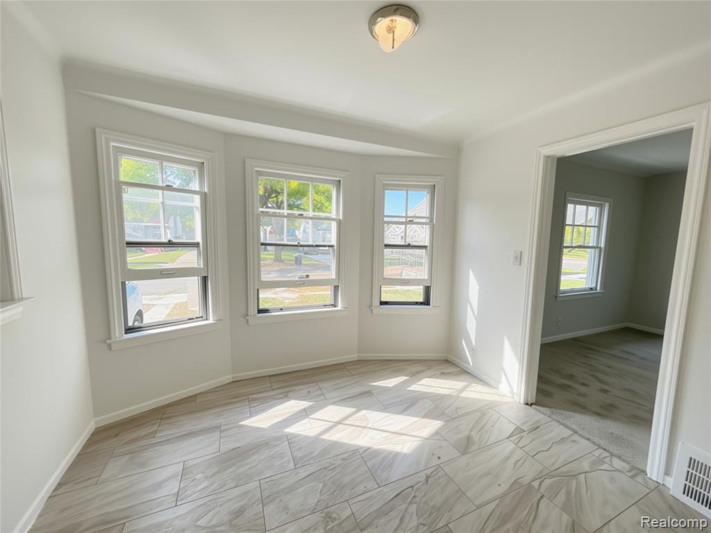 20274 Hickory Street Property Photo 6