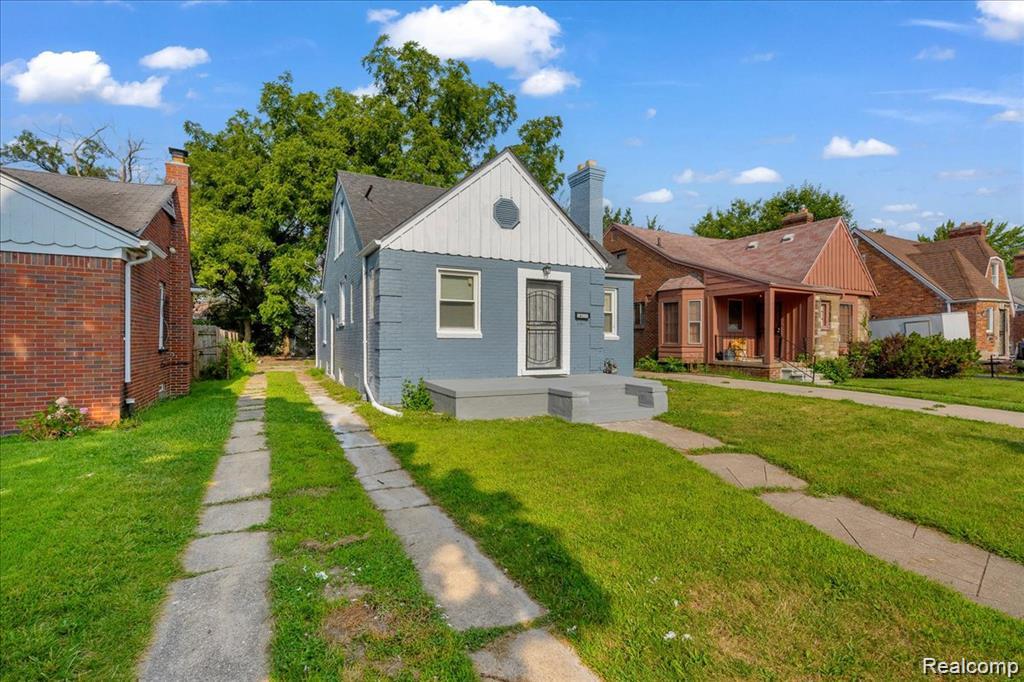 16111 Gilchrist Street Property Photo 3