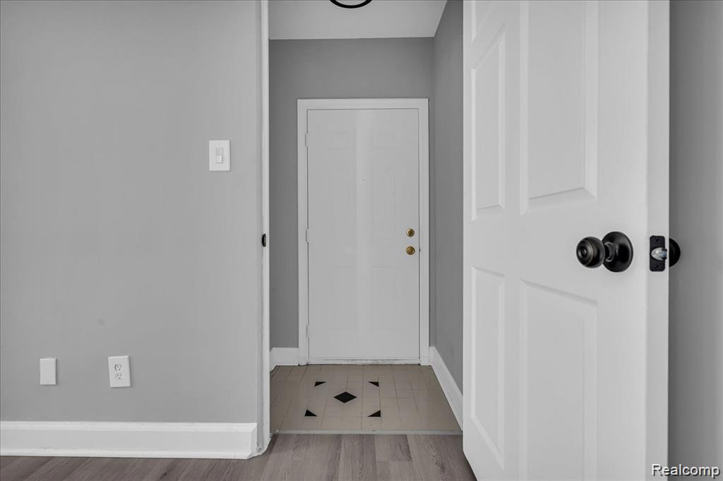 16111 Gilchrist Street Property Photo 8