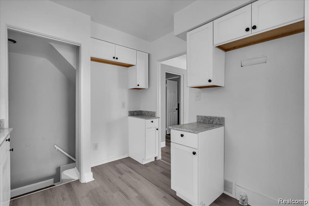 16111 Gilchrist Street Property Photo 12