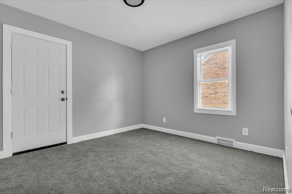16111 Gilchrist Street Property Photo 20