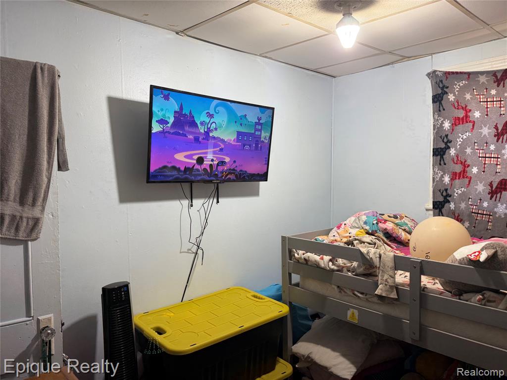 402 Black Street Property Photo 8