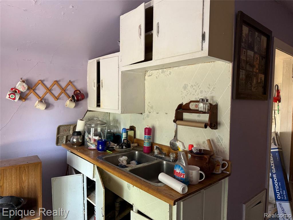 402 Black Street Property Photo 23