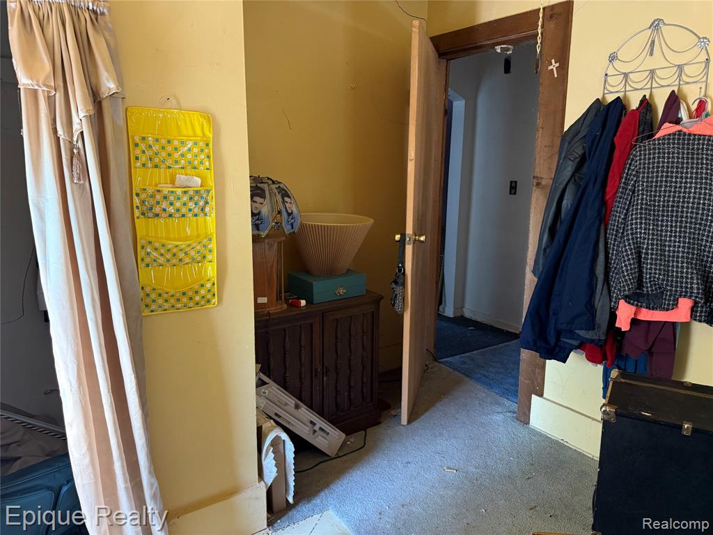 402 Black Street Property Photo 24