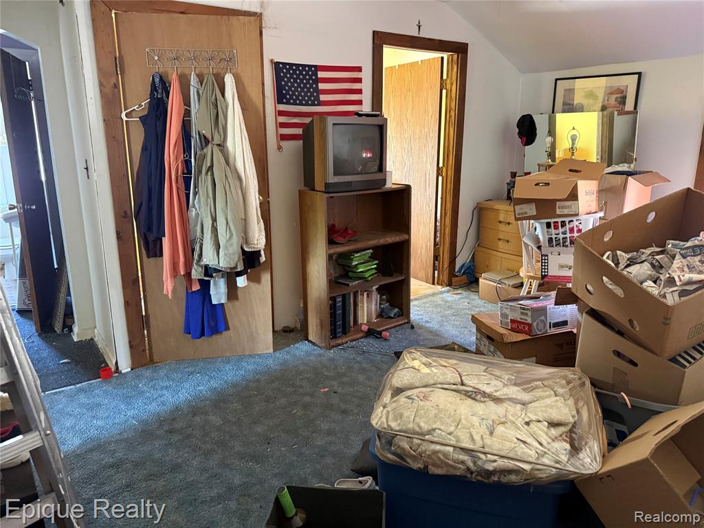 402 Black Street Property Photo 26