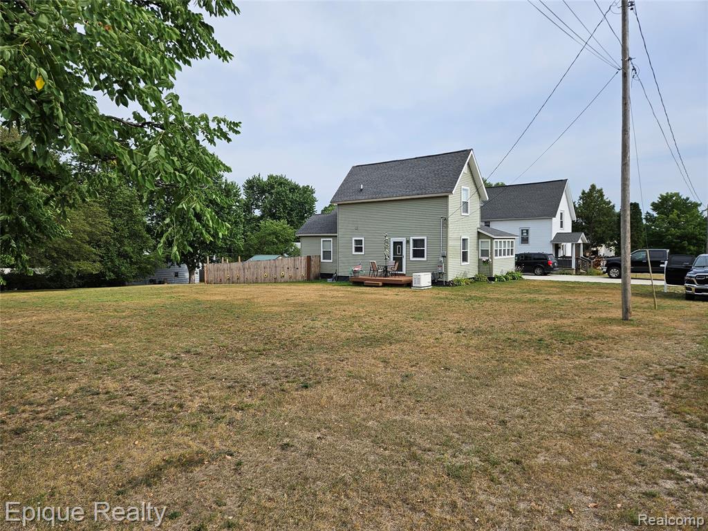 616 Crawford Street Property Photo 5