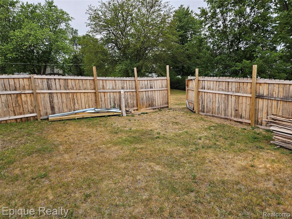 616 Crawford Street Property Photo 8