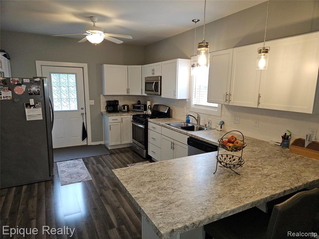 616 Crawford Street Property Photo 11