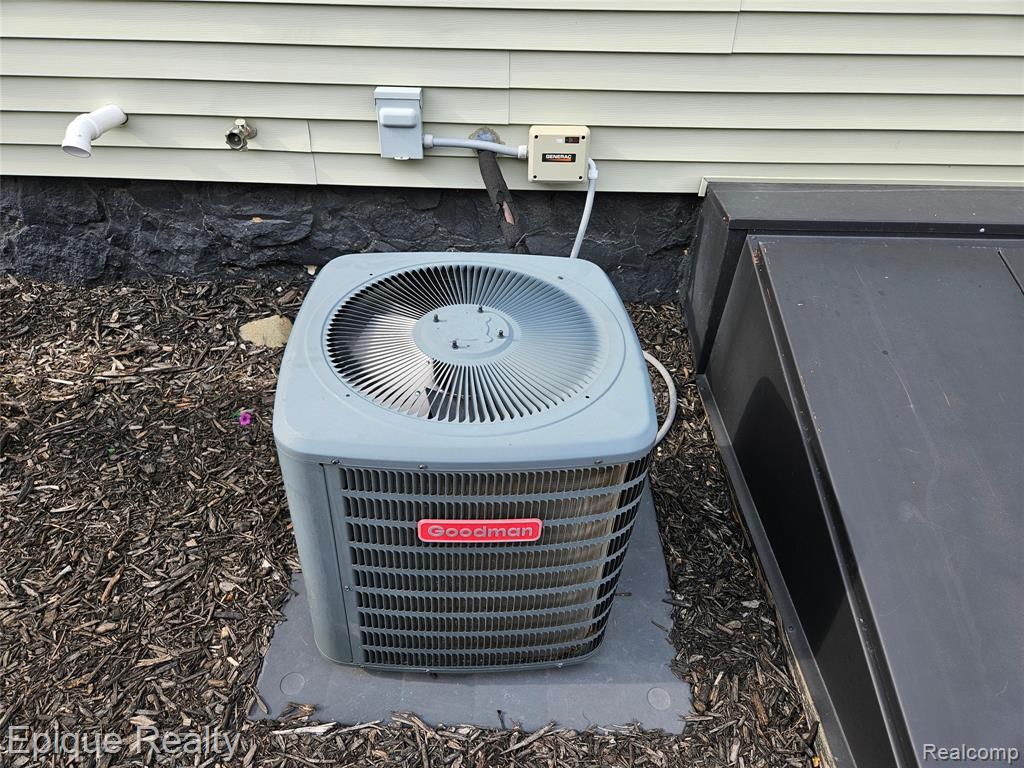 616 Crawford Street Property Photo 25