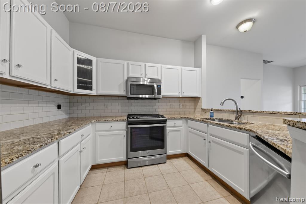 2247 S Main Street Property Photo 7