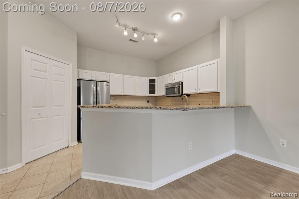 2247 S Main Street Property Photo 10