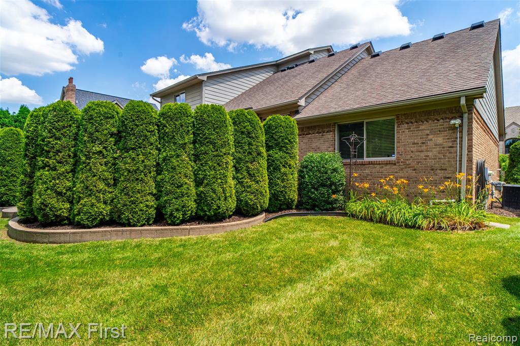 44215 Riverview Ridge Drive Property Photo 7