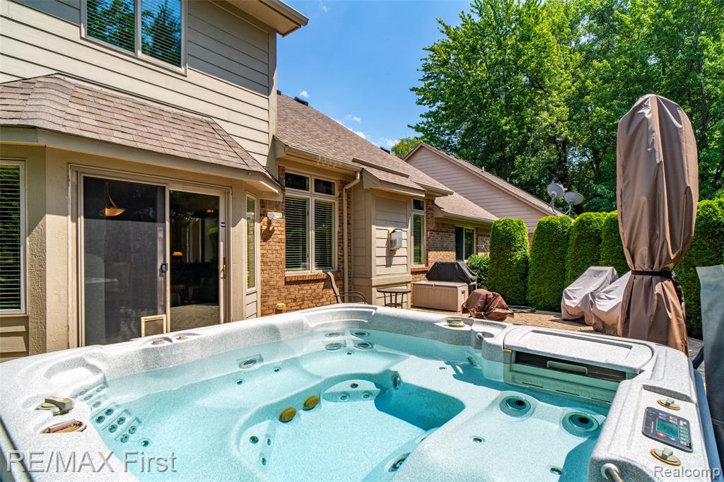 44215 Riverview Ridge Drive Property Photo 9