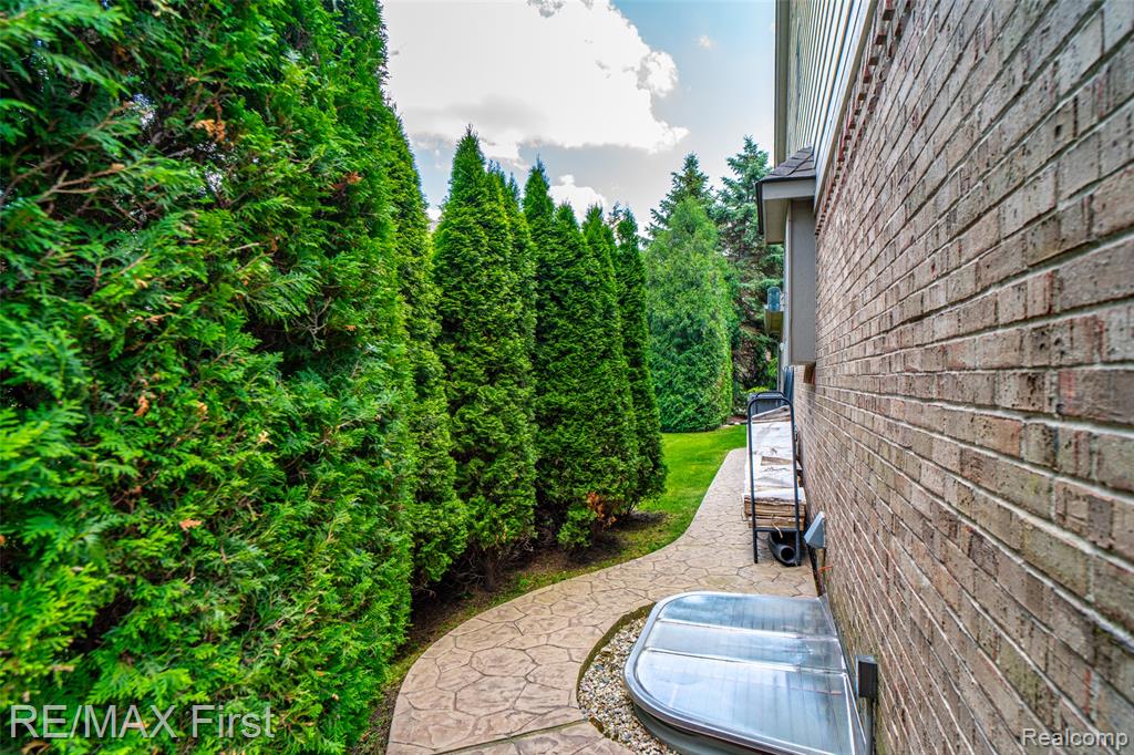 44215 Riverview Ridge Drive Property Photo 13