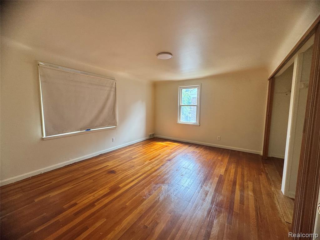 16757 Greenview Avenue Property Photo 30
