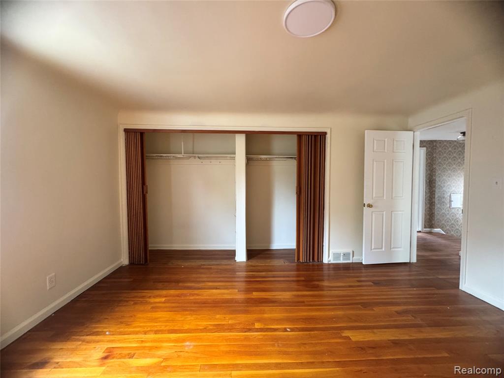 16757 Greenview Avenue Property Photo 31