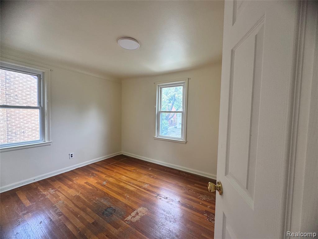 16757 Greenview Avenue Property Photo 33