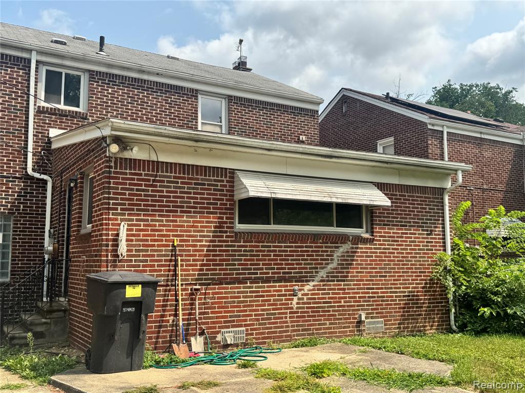 16757 Greenview Avenue Property Photo 40