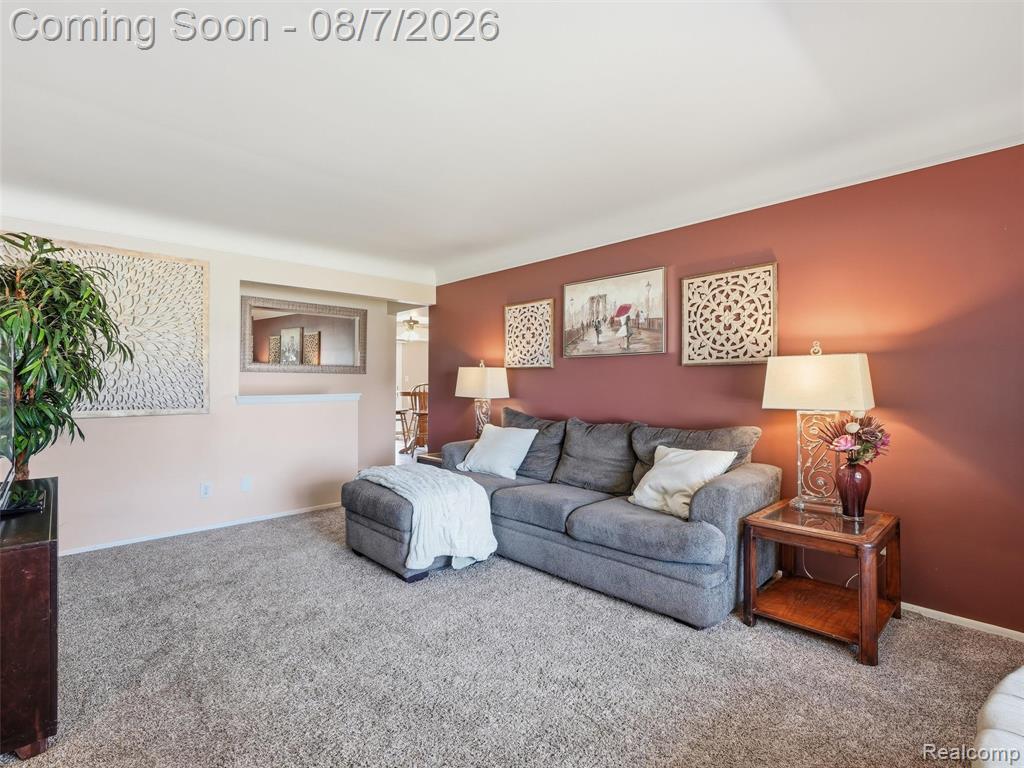 4228 Dunn Drive Property Photo 5