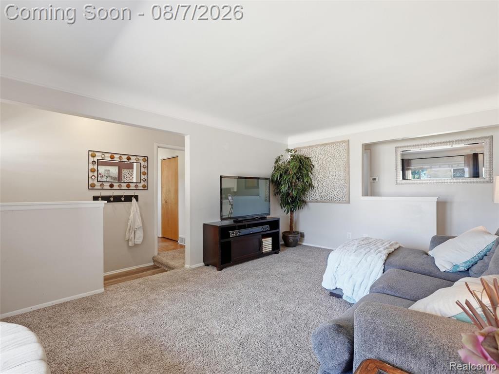 4228 Dunn Drive Property Photo 8