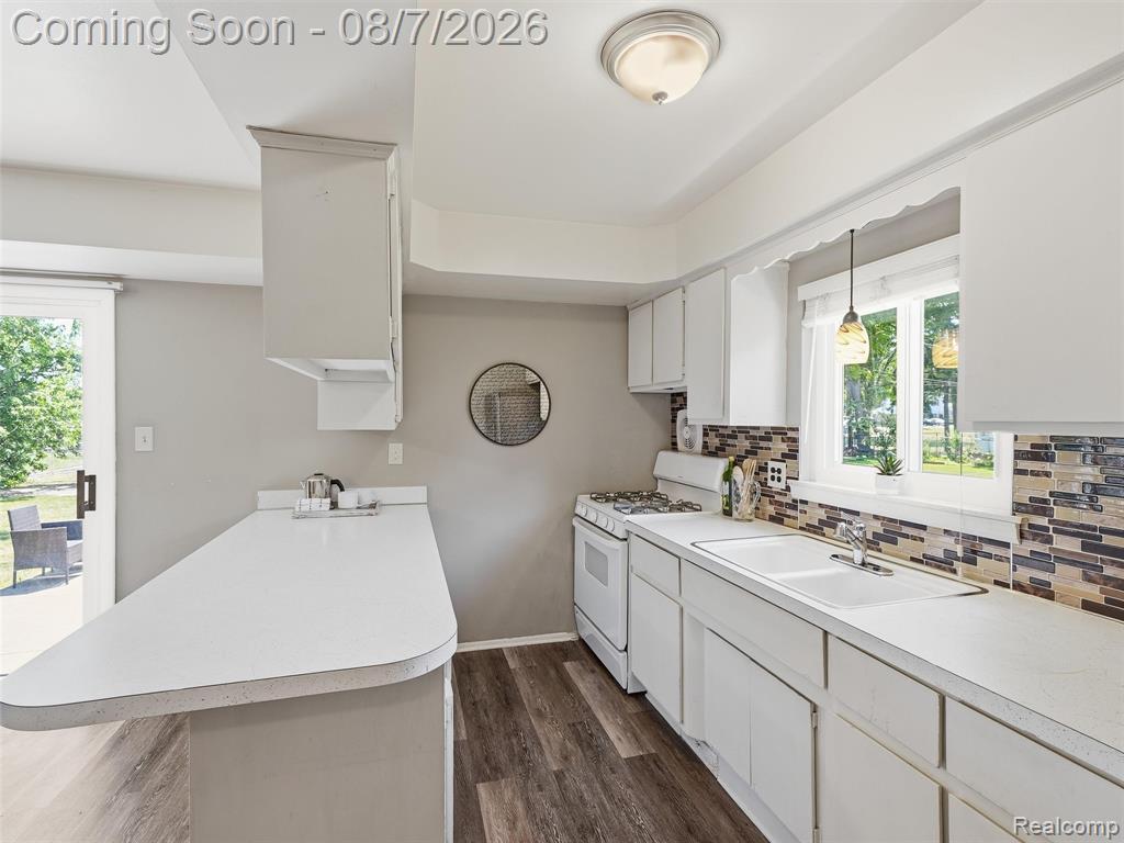 4228 Dunn Drive Property Photo 15