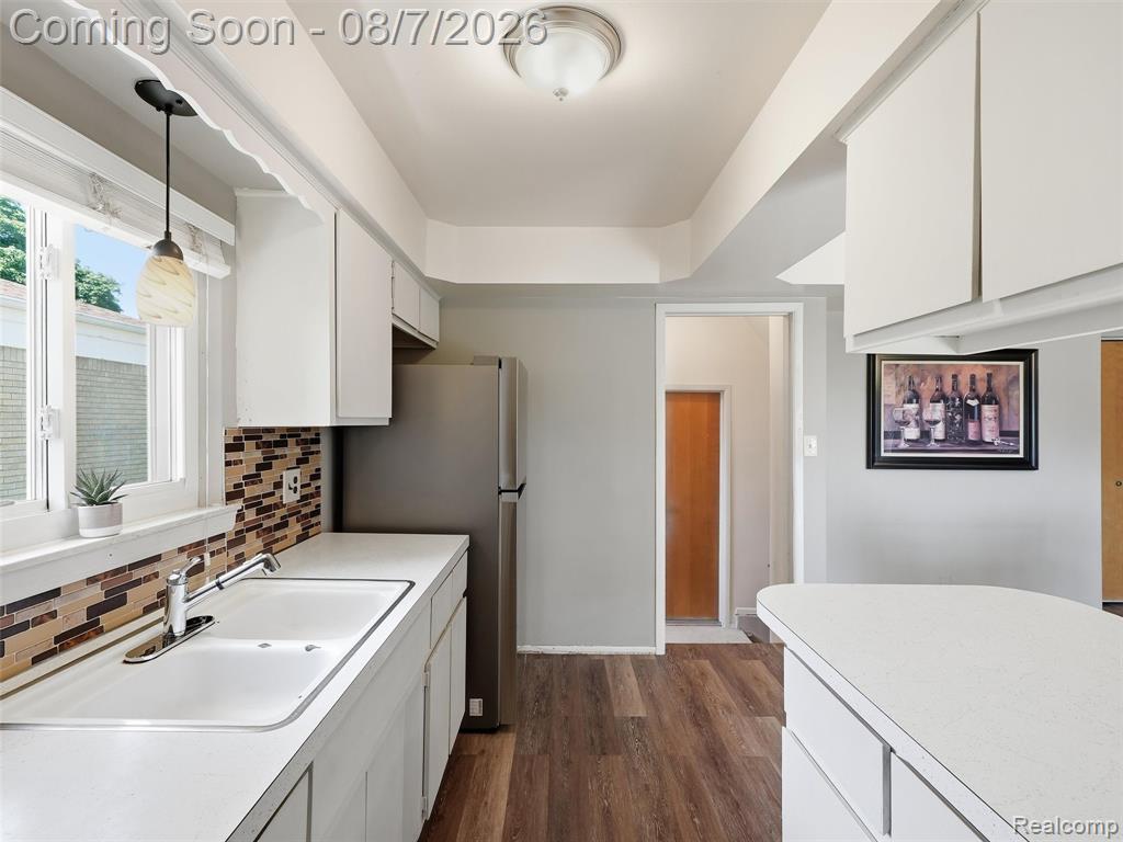 4228 Dunn Drive Property Photo 16